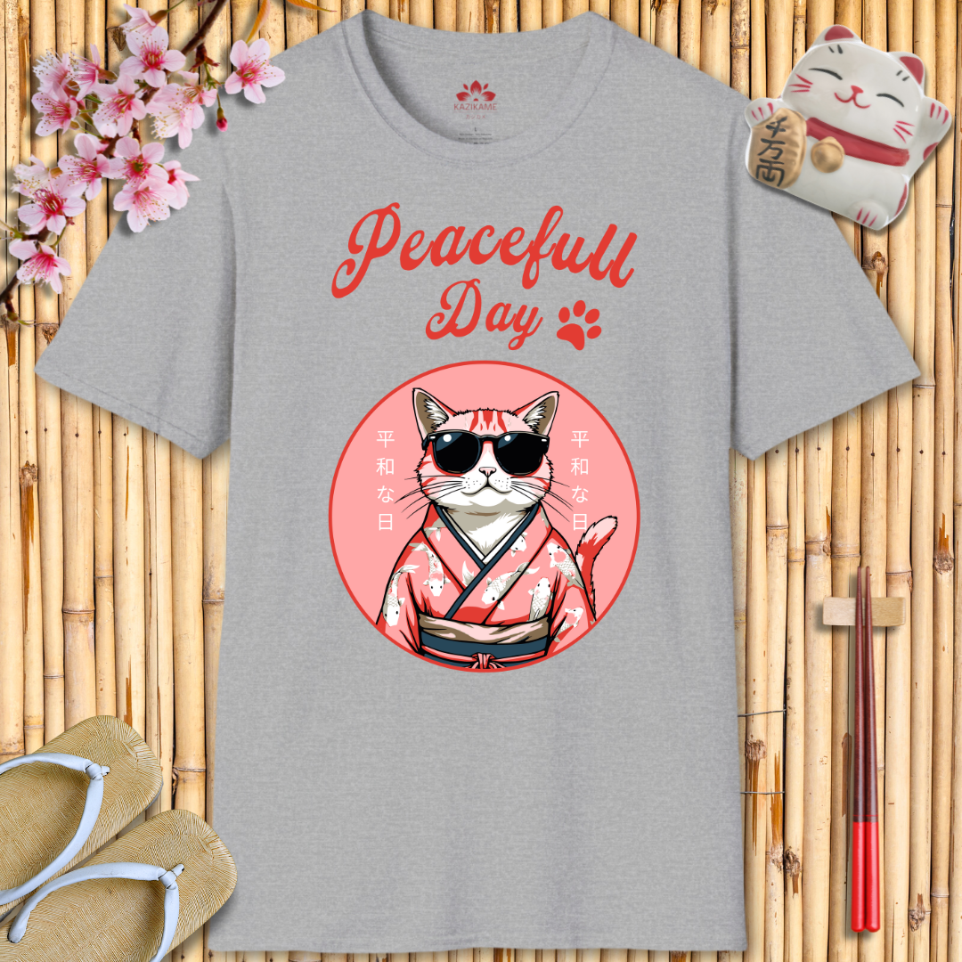 Peacefull Day Cat Unisex Softstyle T-Shirt